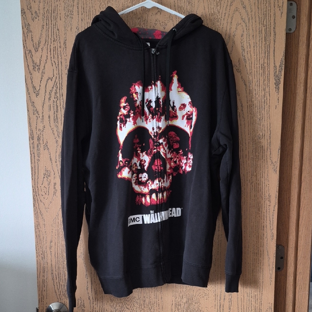 Black Skull Graphic Hoodie